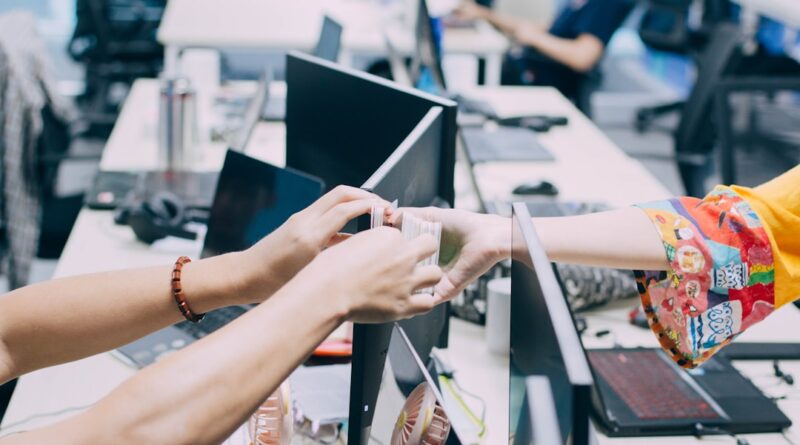 Revolucionando el Futuro: El Ascenso de las Empresas de Tecnología y su Impacto en los Negocios Modernos Revolucionando el Futuro: El Ascenso de las Empresas de Tecnología y su Impacto en los Negocios Modernos